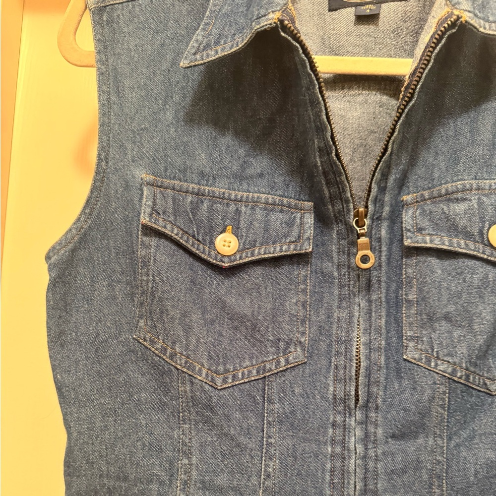 EUC British Khaki Denim Sleeveless Vest Size 4 - Picture 2 of 5